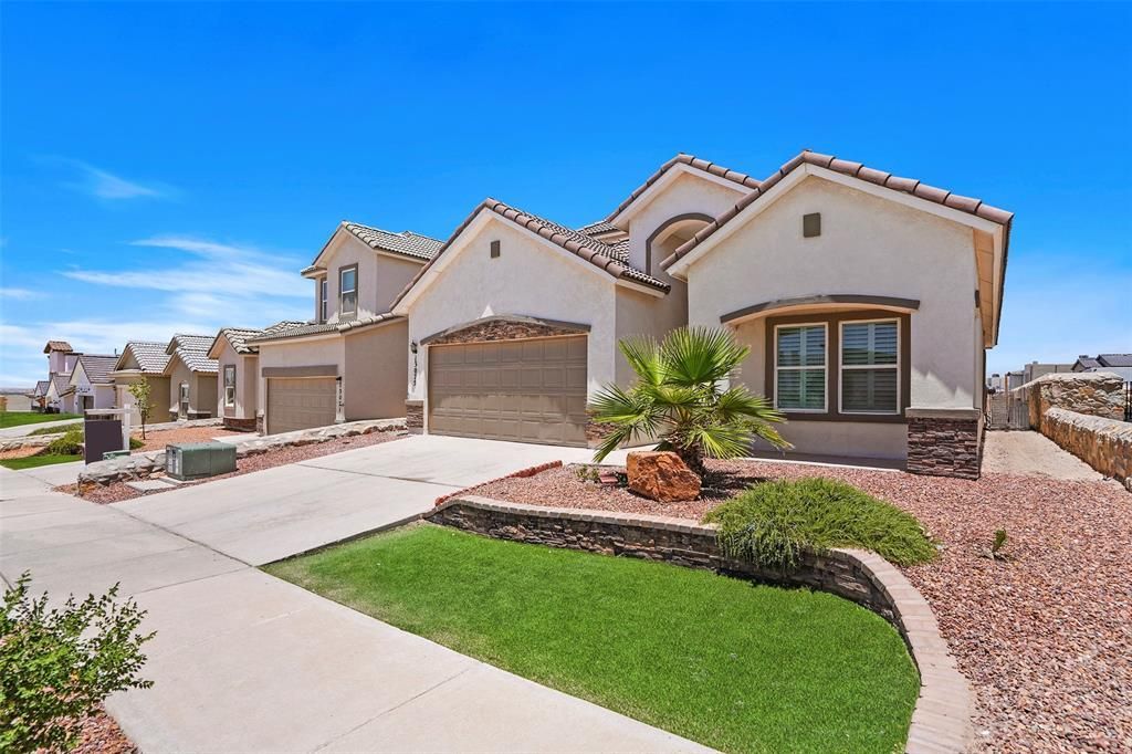 13075 Emerald Isle Street, El Paso, TX 79928 Main Photo
