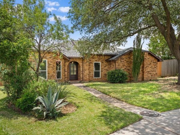 2008 Rochelle Lane, Carrollton, TX 75007