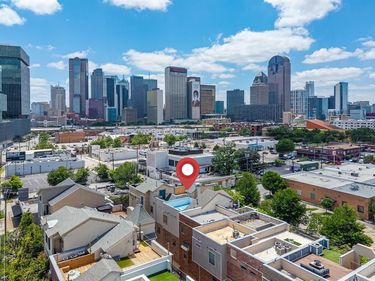 2702 Floyd Street, Dallas, TX 75204