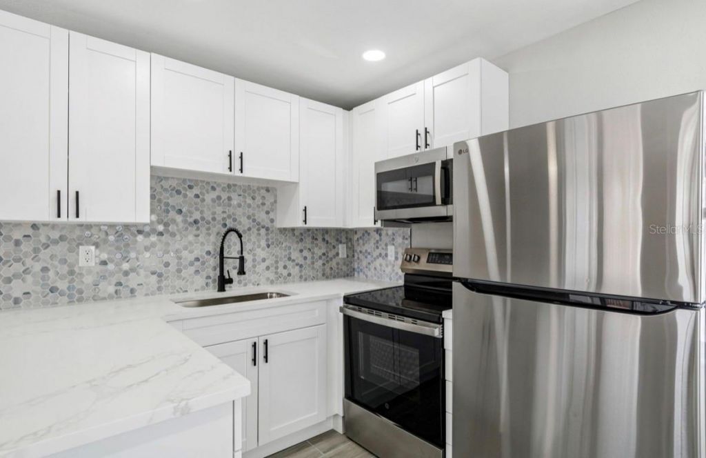 14906 N Bayshore Drive, Madeira Beach, FL 33708 Photo