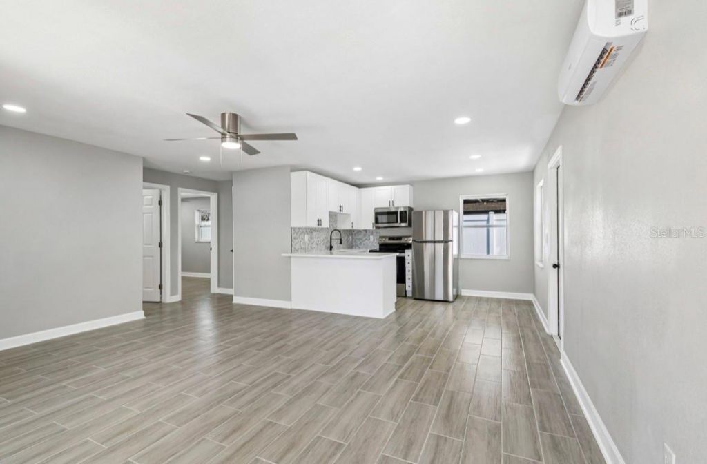 14906 N Bayshore Drive, Madeira Beach, FL 33708 Photo