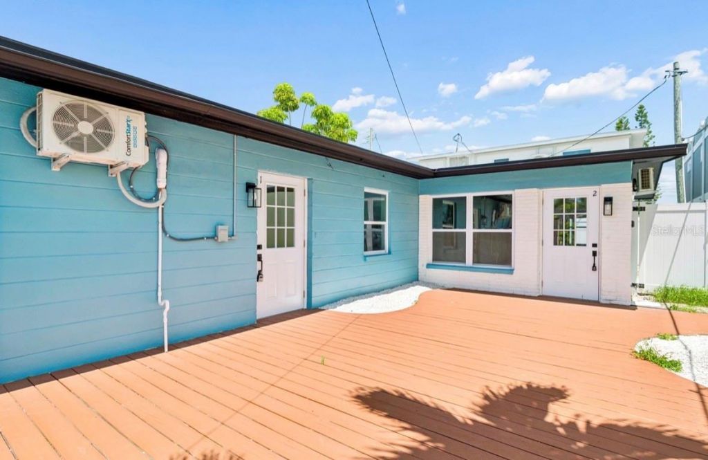 14906 N Bayshore Drive, Madeira Beach, FL 33708 Photo