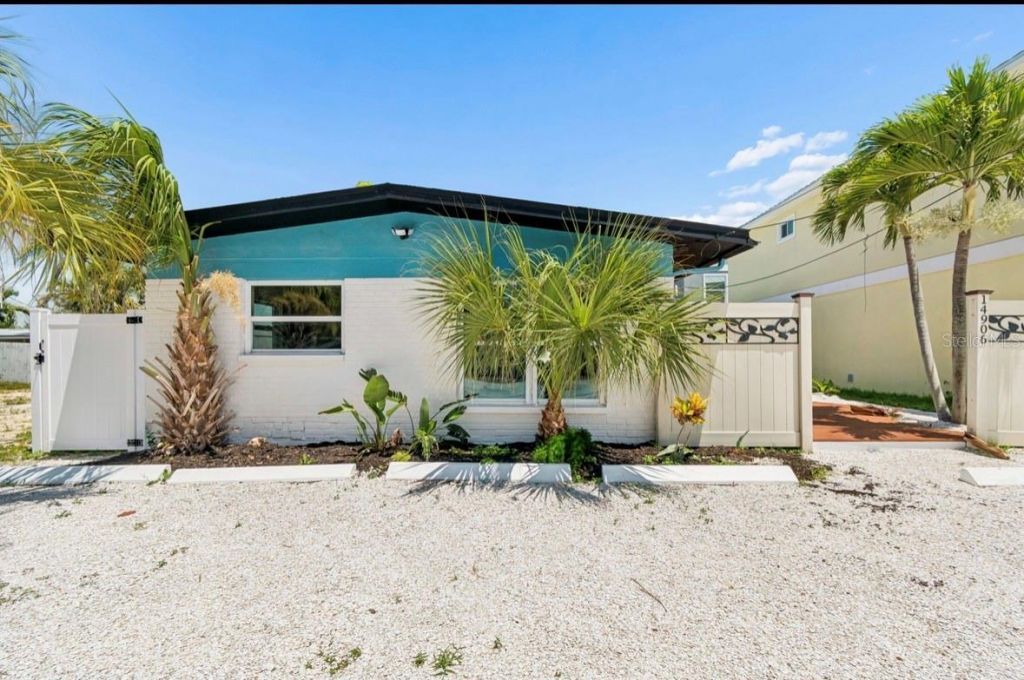14906 N Bayshore Drive, Madeira Beach, FL 33708 Photo