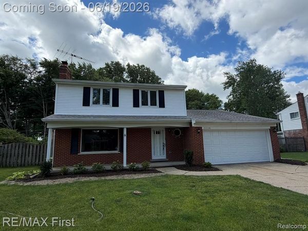23736 Kim Drive, Clinton Twp, MI 48035