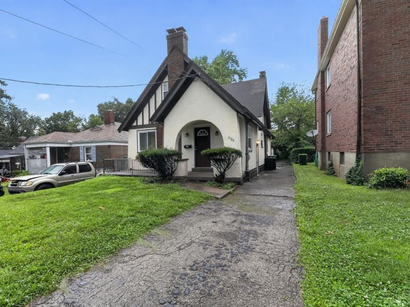 2784 Losantiville Avenue, Cincinnati, OH 45213 Photo 3