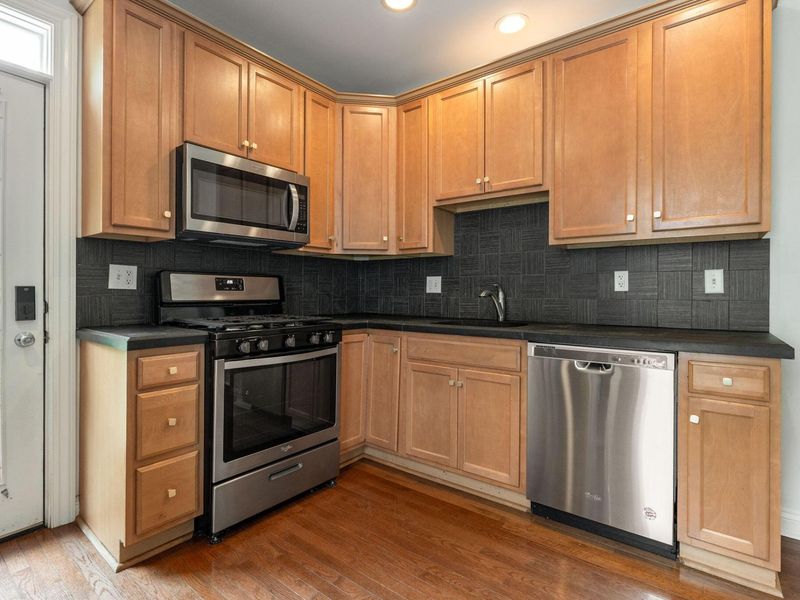 794 Hamlet Street, Columbus, OH 43215 Photo 10
