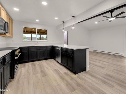 802 Lyell Way, Gardnerville, NV 89460 Photo