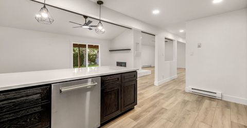 802 Lyell Way, Gardnerville, NV 89460 Photo