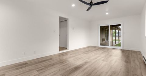 802 Lyell Way, Gardnerville, NV 89460 Photo