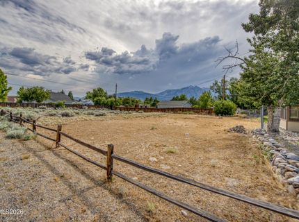 802 Lyell Way, Gardnerville, NV 89460 Photo
