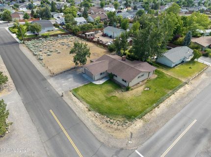 802 Lyell Way, Gardnerville, NV 89460 Photo