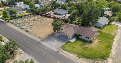 802 Lyell Way, Gardnerville, NV 89460 Photo