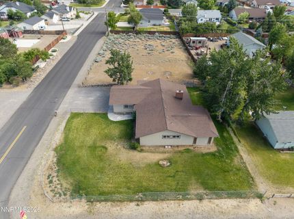 802 Lyell Way, Gardnerville, NV 89460 Photo