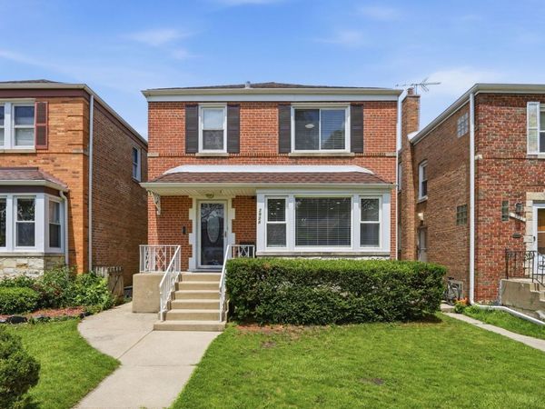 2924 W Jerome Street, Chicago, IL 60645