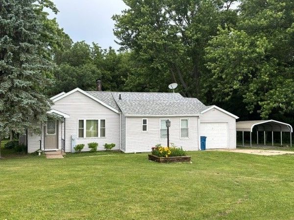 15648 Norrish Road , Morrison, IL 61270