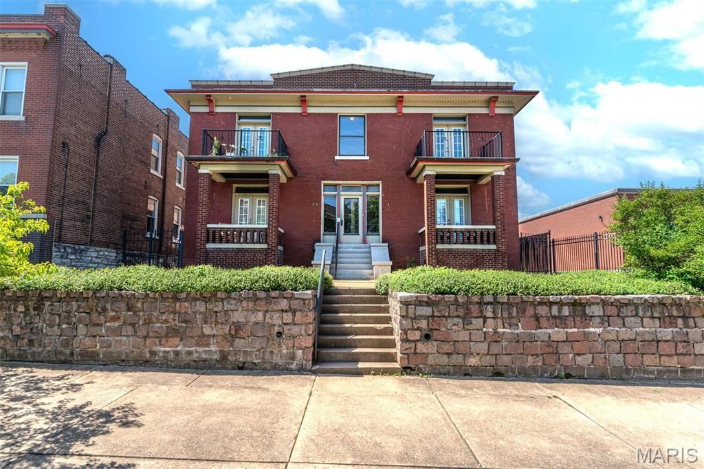3916-3918 Flad Avenue , Saint Louis, MO 63110 Main Photo
