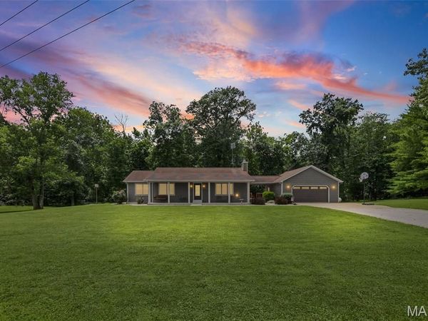 5967 J Road, Waterloo, IL 62298