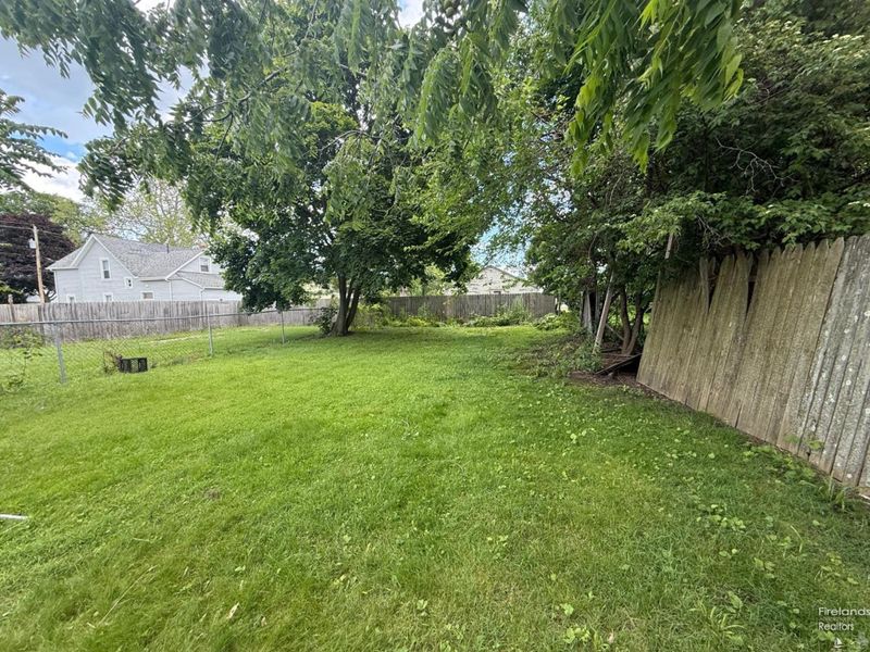 410 Perry Street, Sandusky, OH 44870 Photo 13