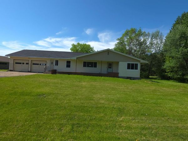 816 1st Street, Glenwood City, WI 54013
