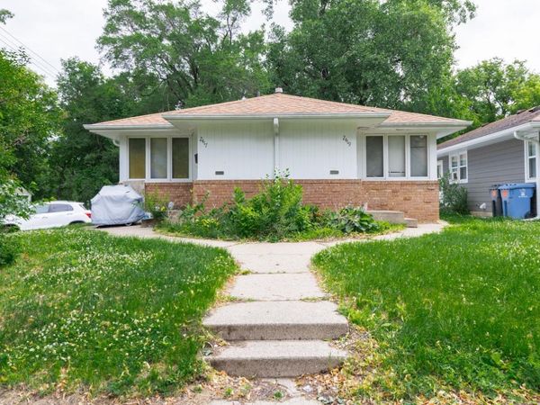 2417 Cole Avenue SE, Minneapolis, MN 55414