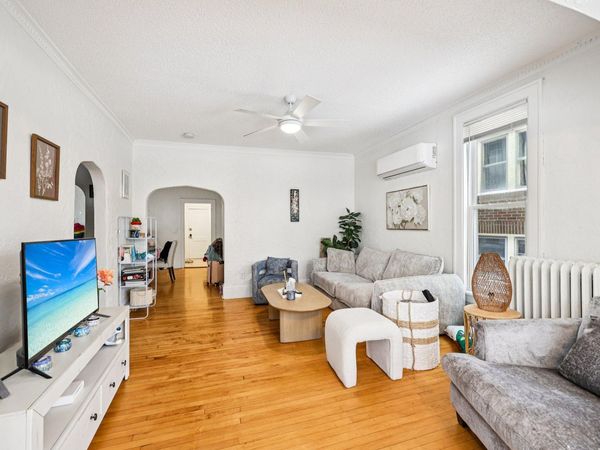 3432 Girard Avenue S, Minneapolis, MN 55408