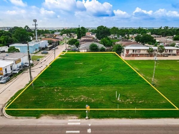 VETERANS MEMORIAL Boulevard , Kenner, LA 70062