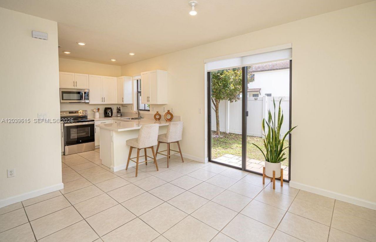 11064 W 33rd Way, Hialeah, FL 33018 Photo