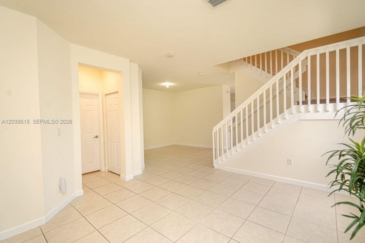 11064 W 33rd Way, Hialeah, FL 33018 Photo
