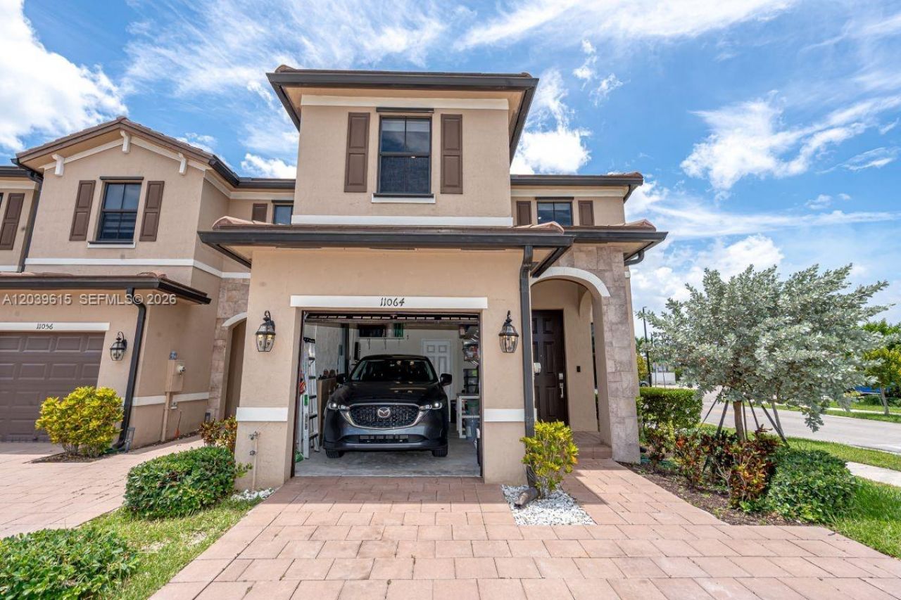 11064 W 33rd Way, Hialeah, FL 33018 Photo