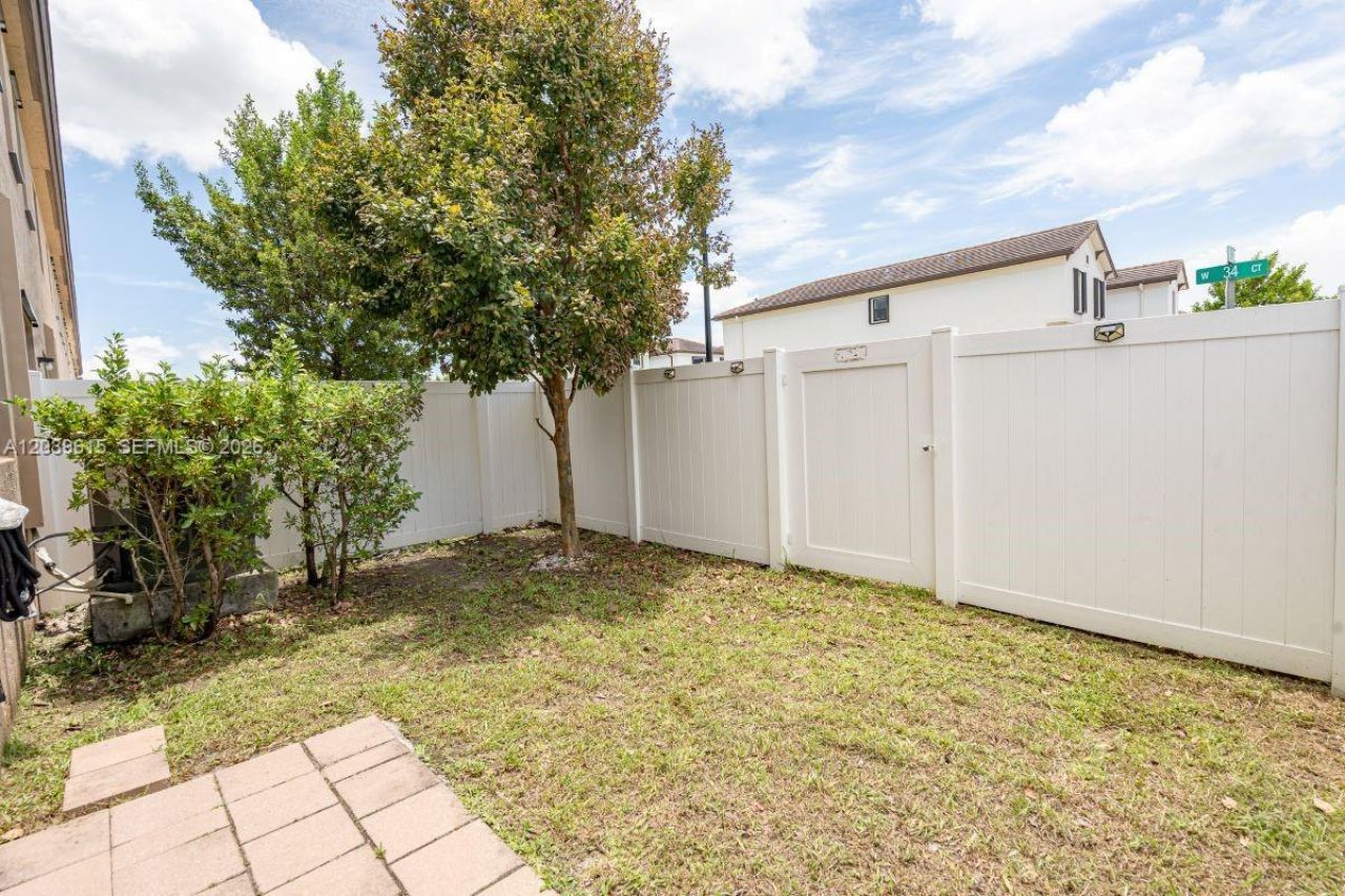 11064 W 33rd Way, Hialeah, FL 33018 Photo