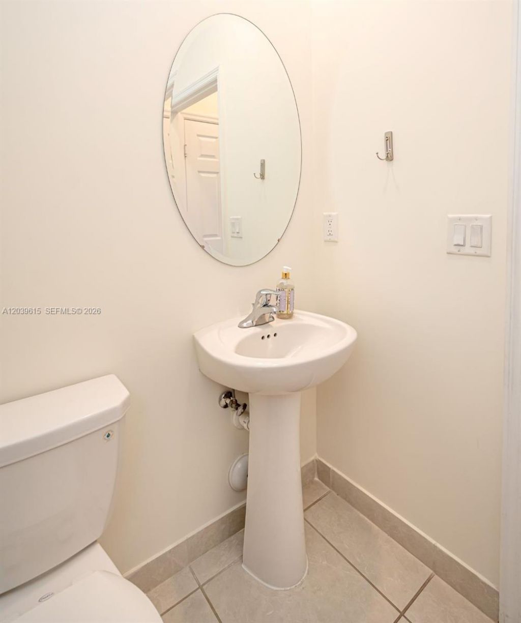 11064 W 33rd Way, Hialeah, FL 33018 Photo