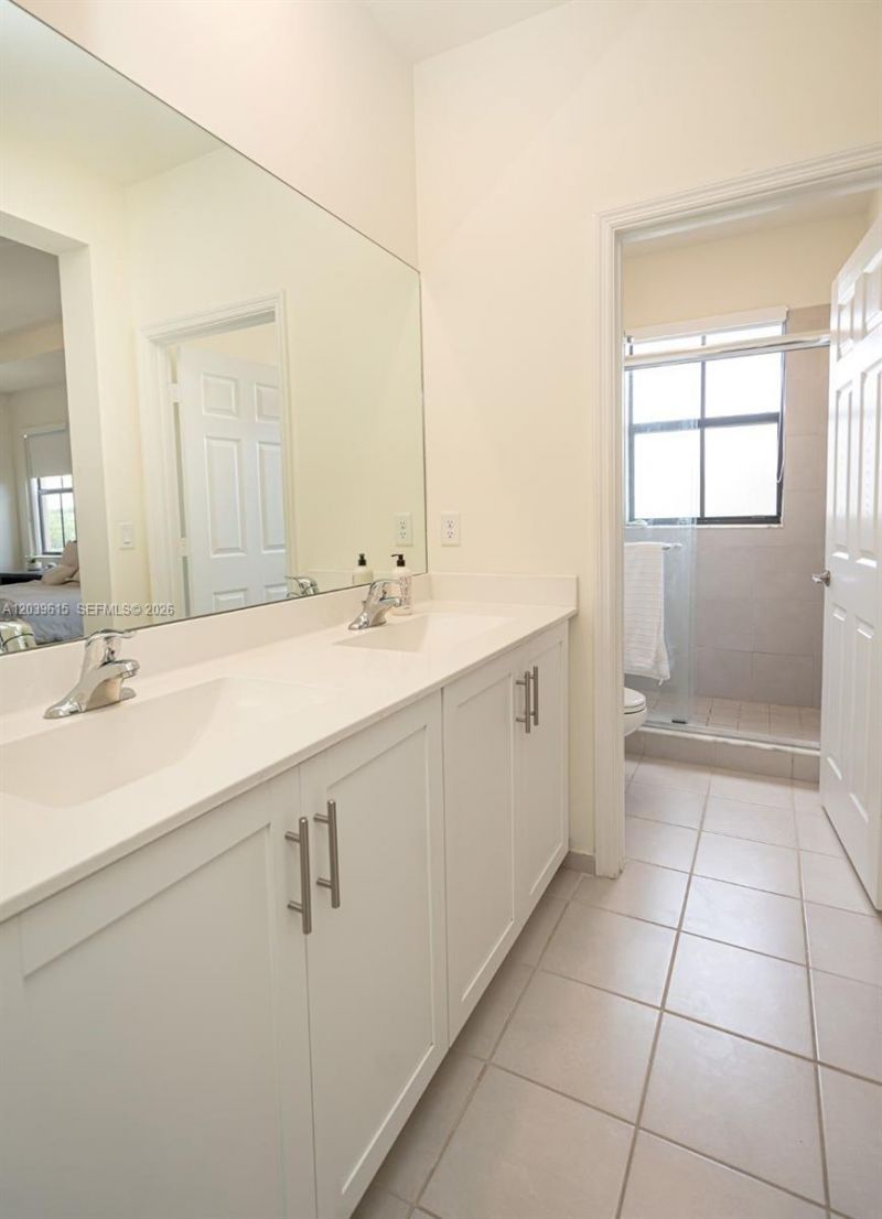 11064 W 33rd Way, Hialeah, FL 33018 Photo