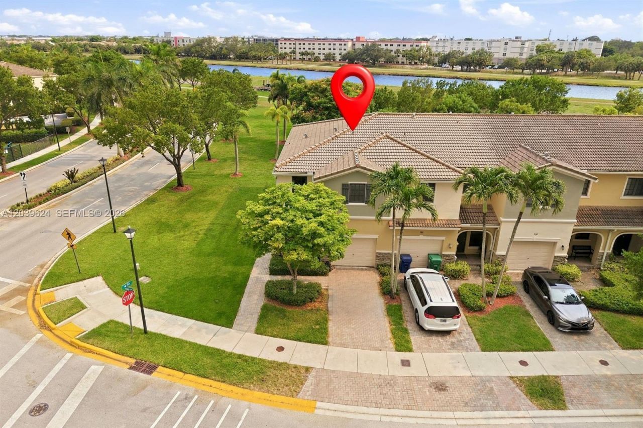 324 NE 194th Ln , Miami, FL 33179 Photo
