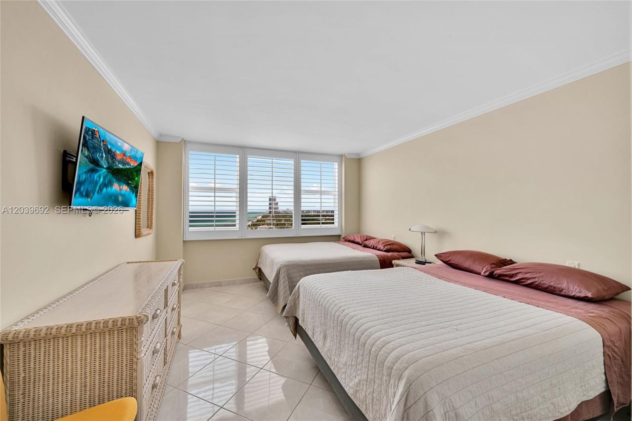 3180 S Ocean Dr , Unit 1610, Hallandale Beach, FL 33009 Photo