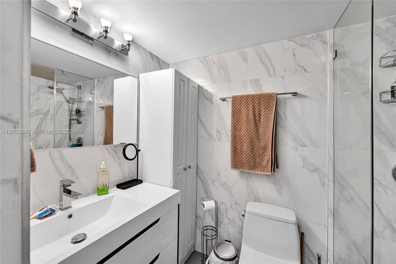 3180 S Ocean Dr , Unit 1610, Hallandale Beach, FL 33009 Photo