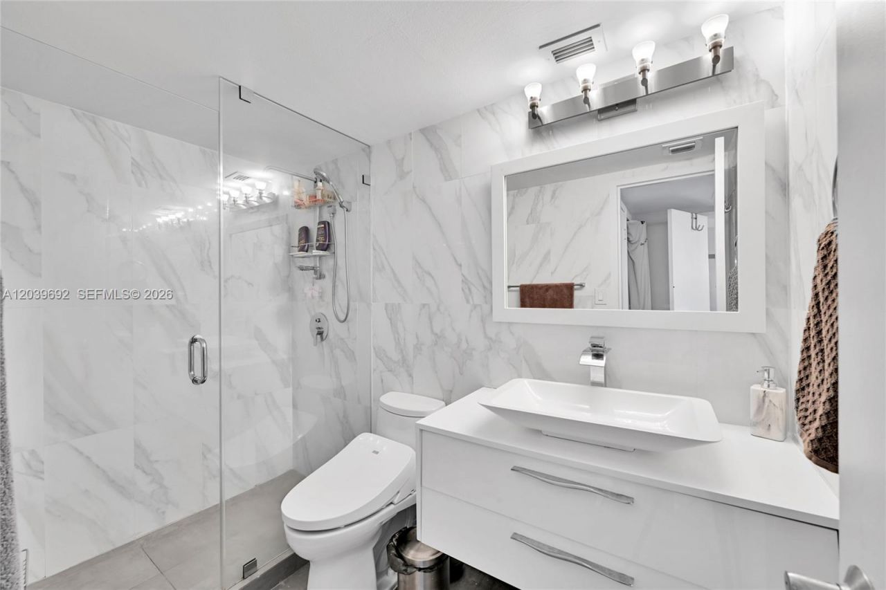 3180 S Ocean Dr , Unit 1610, Hallandale Beach, FL 33009 Photo