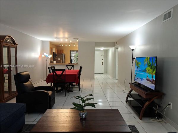 601 Ives Dairy Rd, Unit 101-8, Miami, FL 33179
