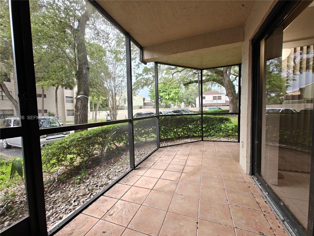 601 Ives Dairy Rd, Unit 101-8, Miami, FL 33179 Photo