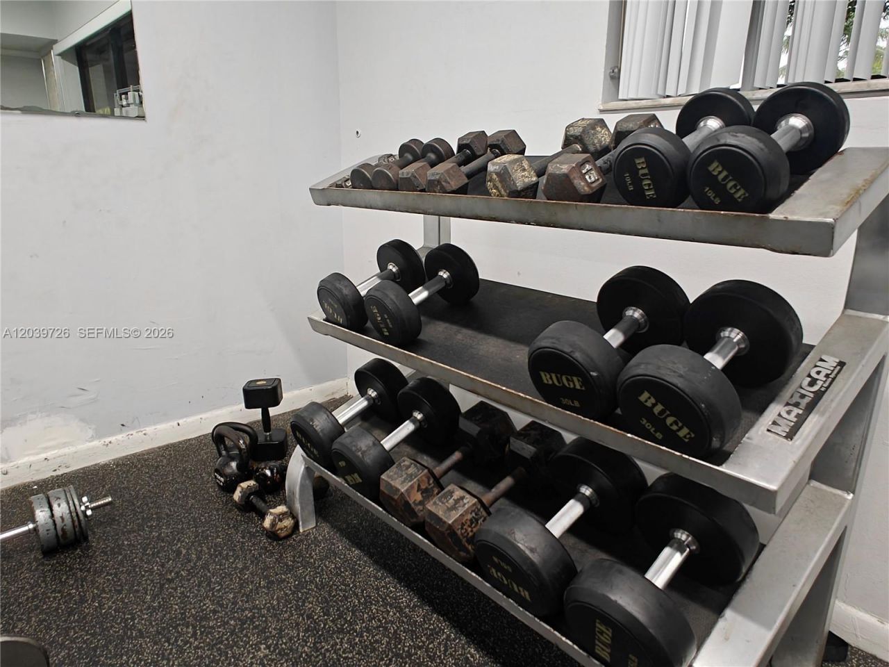 601 Ives Dairy Rd, Unit 101-8, Miami, FL 33179 Photo