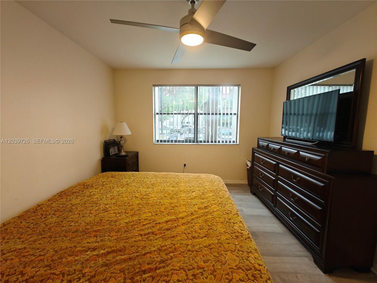 601 Ives Dairy Rd, Unit 101-8, Miami, FL 33179 Photo