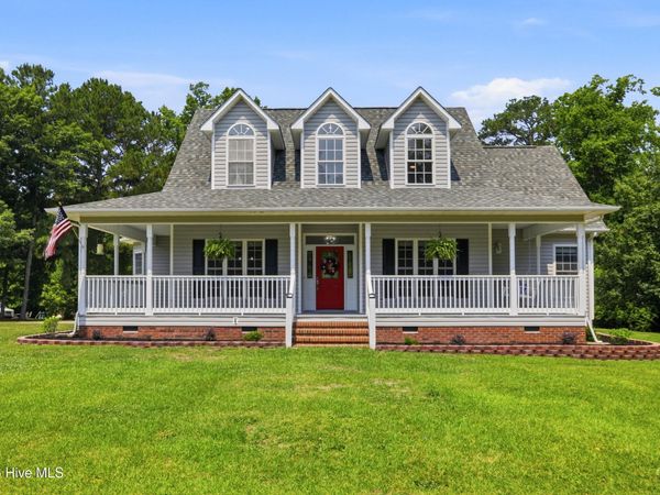 110 Baysden Road , Chinquapin, NC 28521