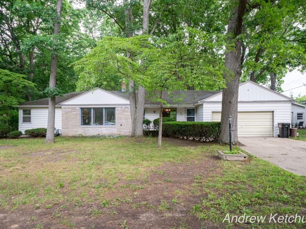 297 Fourth Avenue, Holland, MI 49424