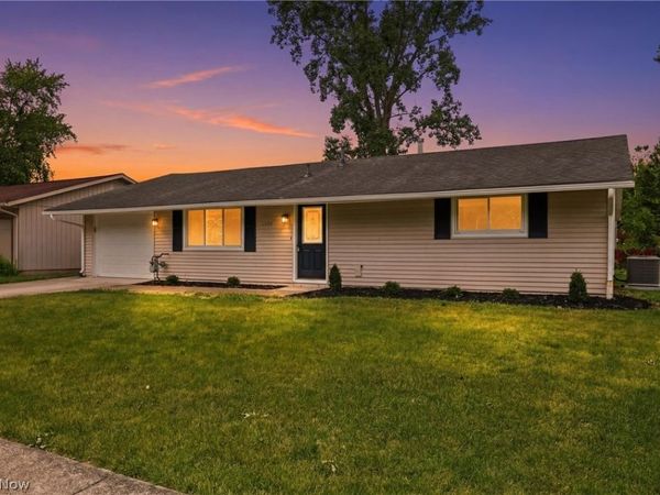1053 Wellfleet Drive, Grafton, OH 44044