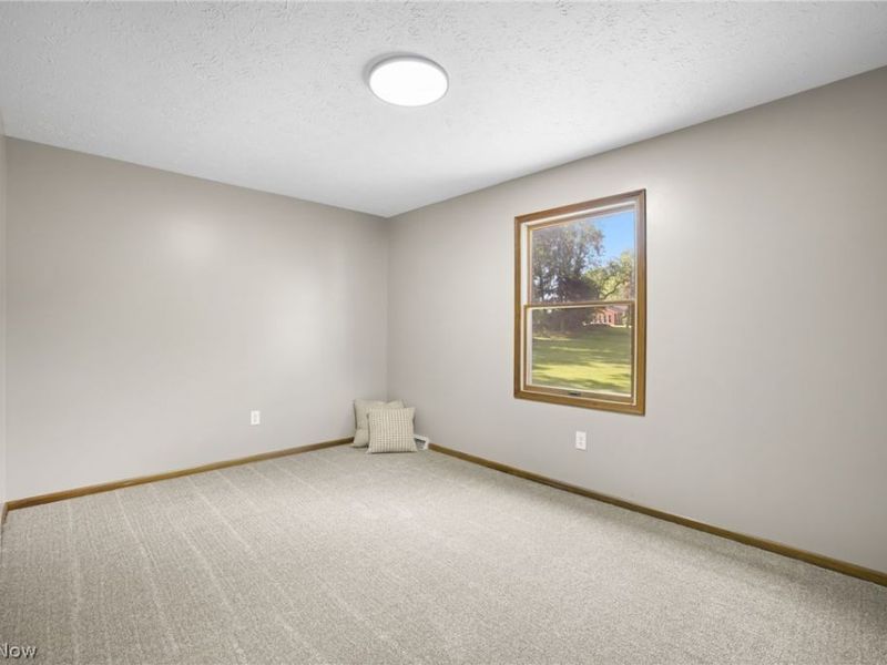 4694 Leone Road NE, Louisville, OH 44641 Photo 27