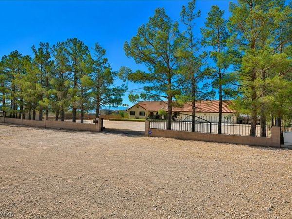4325 W Pebble Road , Las Vegas, NV 89139