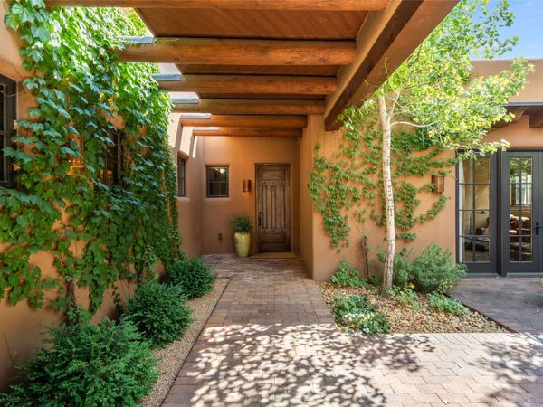 7 Sendero Centro, Santa Fe, NM 87506