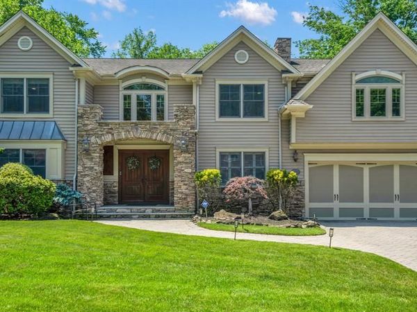 26 Devonshire Road, CRESSKILL, NJ 07626
