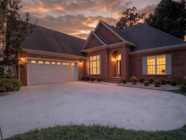 7120 Homestead Circle, Hixson, TN 37343