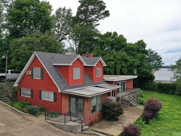 213 Long Island , Hot Springs, AR 71913