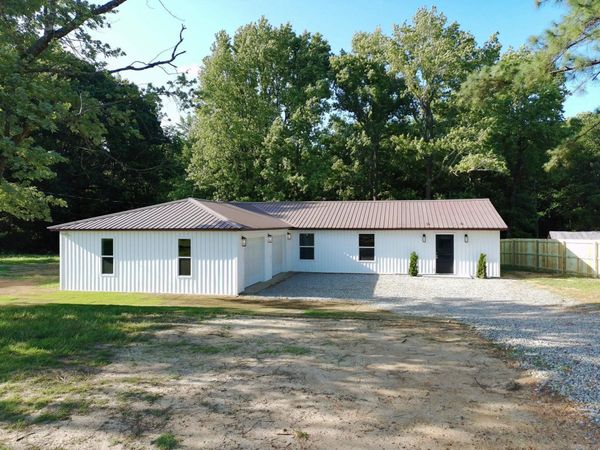 1896 County Road 318 , Jonesboro, AR 72401